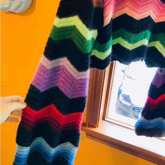100% WOOL thick and made from a vintage chevron patter afghan blanket - Picture 3 of 8